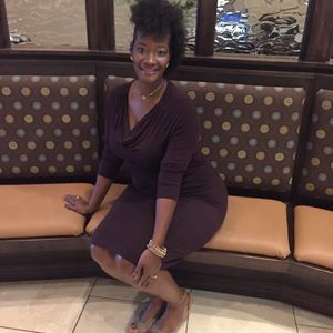 Meet your Posher, Lakeisha